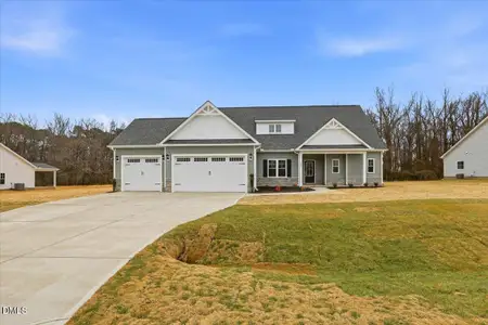 New construction Single-Family house 404 Creeks Edge Dr, Pikeville, NC 27863 - image