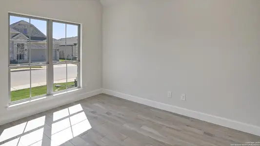 New construction Single-Family house 9931 Heeler Hand Trl, San Antonio, TX 78254 2444W- photo 6 6