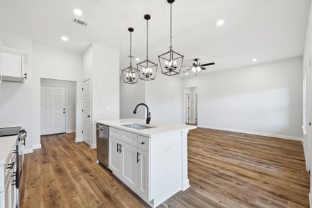New construction Single-Family house 2801 Blackbird Ct, Crestview, FL 32536 plan Sierra - image 9