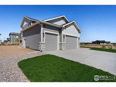 Oversized 3-Car Garage