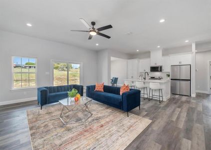 New construction Single-Family house 1013 Don Eve Ct, Azle, TX 76020 - image 11