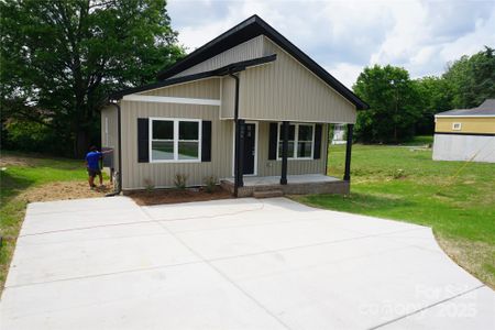 New construction Single-Family house 256 Lincoln St Sw, Unit 1, Concord, NC 28025 null- photo 0