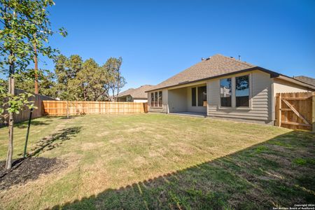 New construction Single-Family house 29347 Cheyenne Rdg, Boerne, TX 78015 Newton : 60-2572F.1- photo 31 31