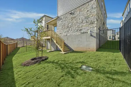 New construction Single-Family house 1531 N Red Bud Ln, Unit 24, Round Rock, TX 78665 plan Crowley I - image 2