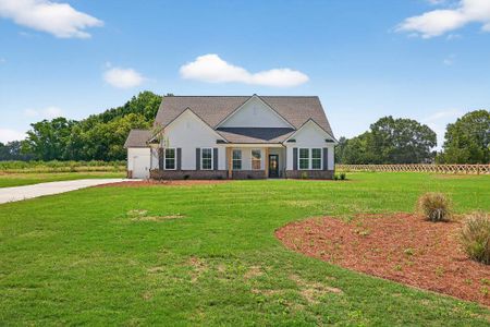 New construction Single-Family house 37 Cherokee Ct, Good Hope, GA 30641 - image