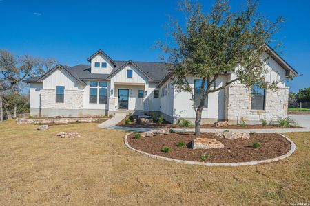 New construction Single-Family house 291 Curvatura, New Braunfels, TX 78132 - image