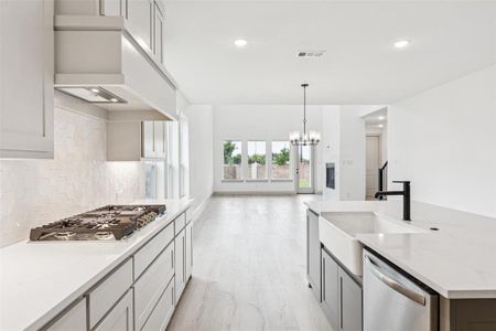 New construction Single-Family house 130 Scottish Wy, Mansfield, TX 76063 Sinclaire- photo 5 5