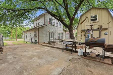 New construction Single-Family house 106 May Ave, Cleburne, TX 76031 - image