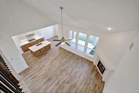 New construction Single-Family house 125 Pin Oak, Castroville, TX 78009 plan Roxburgh Plan - image 10