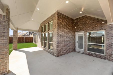 New construction Single-Family house 2545 Riverchase Wy, Grand Prairie, TX 75054 Brentwood 3FSW w/Media- photo 4 4