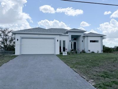 New construction Single-Family house 1120 32Nd Ln, Cape Coral, FL 33990 - image