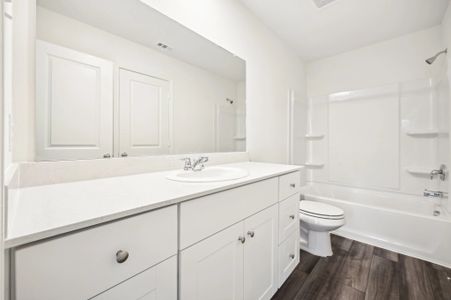 New construction Single-Family house 10207 California Lilly Ln, Houston, TX 77016 plan Discovery - image 14