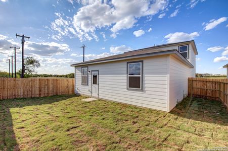 New construction Single-Family house 2510 Dry Moss Way, San Antonio, TX 78224 The Blanco C- photo 3 3