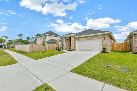 New construction Single-Family house 3011 King Oak St, Baytown, TX 77251 - image