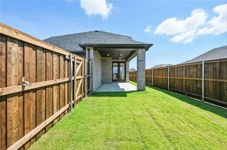 New construction Single-Family house 9312 Persimmon Ln, Mesquite, TX 75126 plan Cassatt Plan - image