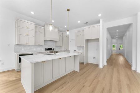 New construction Single-Family house 2915 Nw Loraine St, Fort Worth, TX 76106 null- photo 11 11