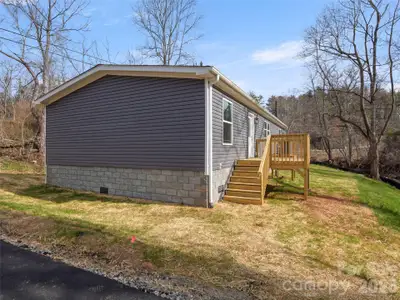 New construction Single-Family house 2095 Emmas Grove Rd, Fairview, NC 28730 - image