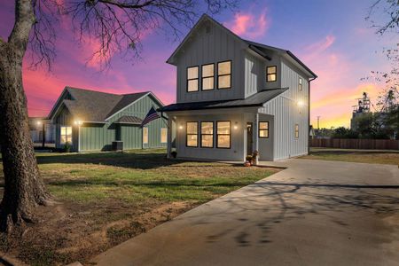 New construction Single-Family house 222 E Middle St, Sulphur Springs, TX 75482 - image