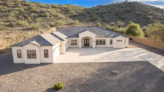 New construction Single-Family house 9357 W Canyon Verde Dr, Casa Grande, AZ 85194 - image