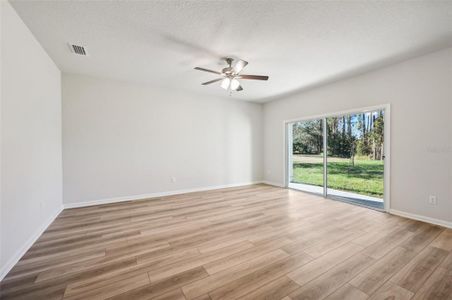 New construction Single-Family house 10 Becker Ln, Palm Coast, FL 32137 Landmark Series - Deering- photo 2 2