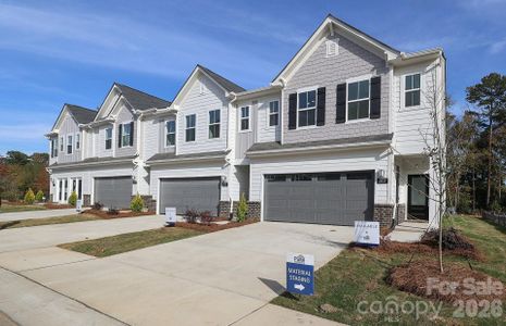 New construction Townhouse house 2015 Bayou Trace Dr, Charlotte, NC 28262 - image