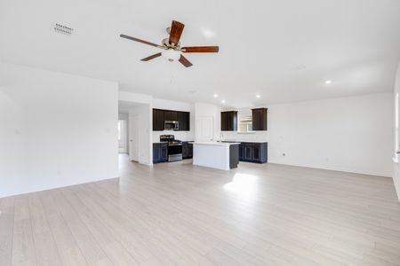 New construction Single-Family house 1932 Coleto Rd, Crandall, TX 75114 Starboard- photo 14 14