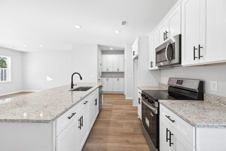 New construction Townhouse house 562 Madison St, Unit 100, Commerce, GA 30529 - image 9