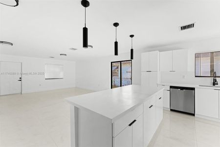 New construction Single-Family house 1598 NE 153rd Ter, North Miami Beach, FL 33162 null- photo 9 9