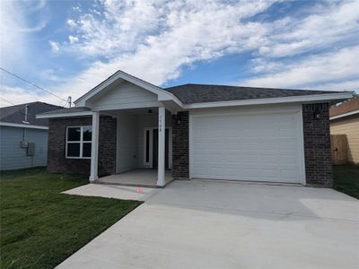 New construction Single-Family house 1708 E Ave G, Lampasas, TX 76550 - image