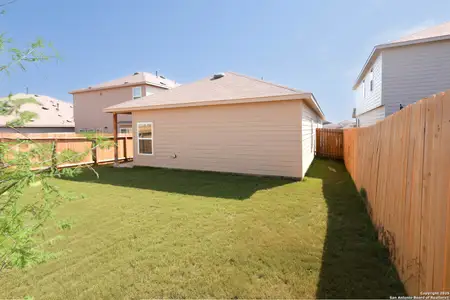 New construction Single-Family house 2031 Macarthur, Converse, TX 78109 - image 3