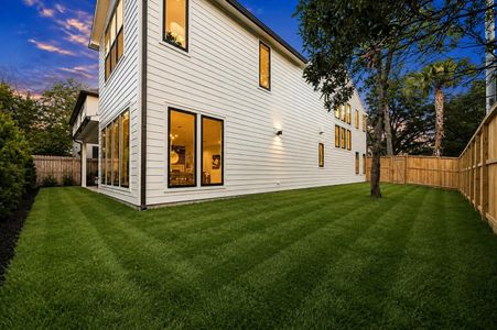New construction Single-Family house 2250 Bartlett St, Houston, TX 77098 plan The Emerson - image 2