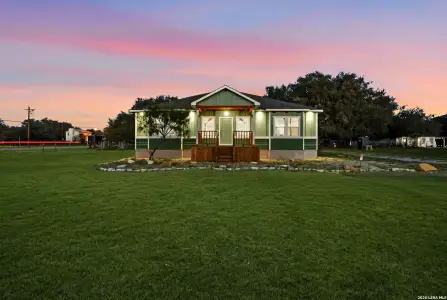 New construction Single-Family house 316 Royal Oaks Dr, Somerset, TX 78069 - image