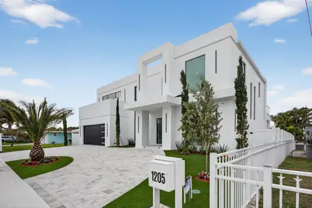 New construction Single-Family house 1205 Avocado Isle Ft, Fort Lauderdale, FL 33315 - image
