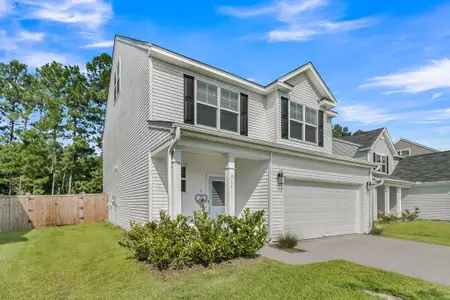 New construction Single-Family house 337 Blue Oak Dr, Moncks Corner, SC 29461 - image
