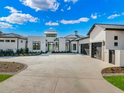 New construction Single-Family house 30 Paseo Rioja, San Antonio, TX 78257 plan Dominion  - image