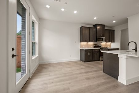 New construction Townhouse house 3236 Rustic Creek Dr, Northlake, TX 76262 plan Manor - image 8