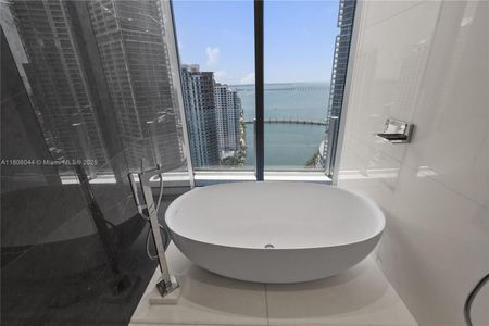New construction Condo house 300 Biscayne Blvd Wy, Unit 3104, Miami, FL 33131 null- photo 41 41