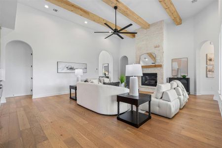 New construction Single-Family house 7103 Heathington Ct, Granbury, TX 76049 Cape May Signature Series- photo 9 9