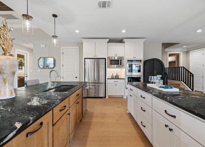 New construction Single-Family house 110 Agua, Bastrop, TX 78602 plan Whitehall - image 6