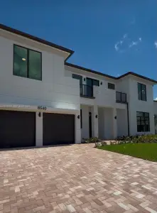 New construction Single-Family house 8540 Nw 160Th Ter, Miami Lakes, FL 33016 - image
