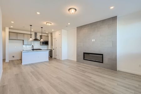 New construction Townhouse house 374 N Geneva St, Aurora, CO 80010 Lowry Interior- photo 4 4