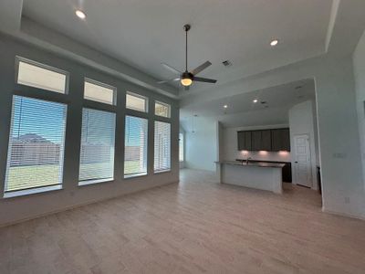 New construction Single-Family house 2502 Caspian Creek Ln, Iowa Colony, TX 77583 - image 15