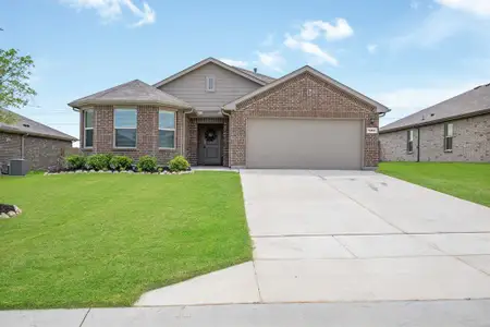 New construction Single-Family house 13521 Gunsmoke Ln, Cresson, TX 76035 - image