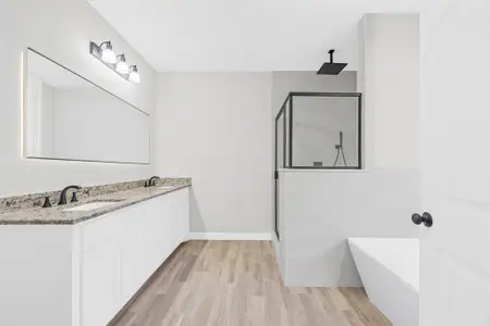 New construction Single-Family house 1805 Rollingwood Dr, Huntsville, TX 77340 - image 5