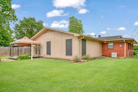 New construction Single-Family house 215 Ne 32Nd St, Paris, TX 75460 - image