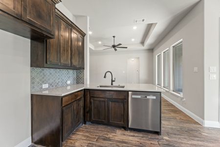 New construction Single-Family house 2106 Briarwood Dr, Bridgeport, TX 76426 plan The Granger - image 8