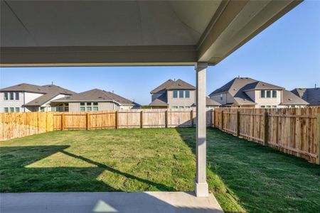 New construction Single-Family house 13717 Bothwell Pl, Manor, TX 78653 Premier Series - Palm- photo 29 29