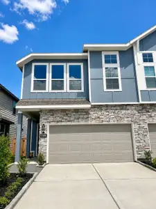 New construction Townhouse house 12606 Blue Catfish Ln, Cypress, TX 77433 - image