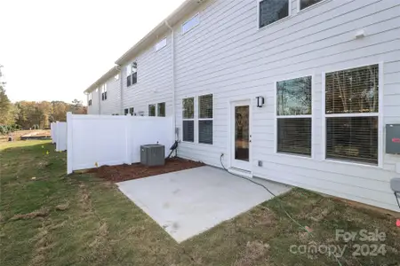 New construction Townhouse house 2109 Bayou Trace Dr, Charlotte, NC 28262 null- photo 40 40