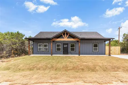 New construction Single-Family house 3426 Sumac Dr, Granbury, TX 76048 - image